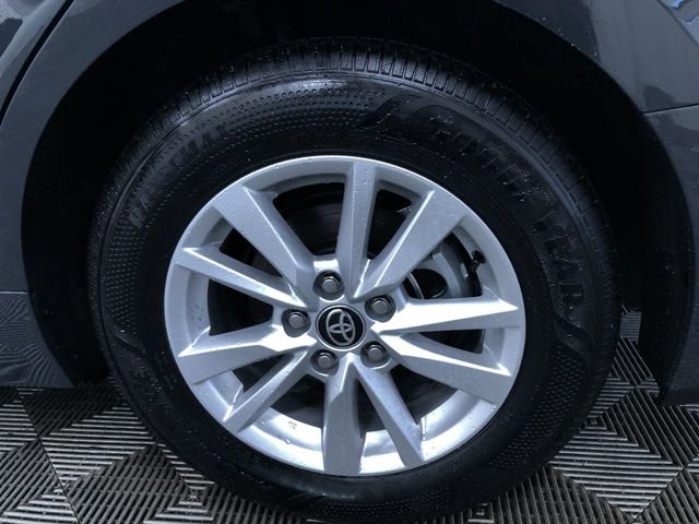 Used 2025 Toyota Camry SE image 16