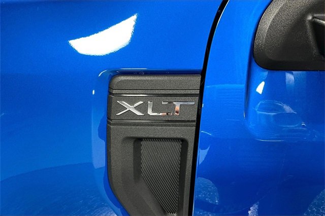 New 2025 Ford Maverick XLT image 9