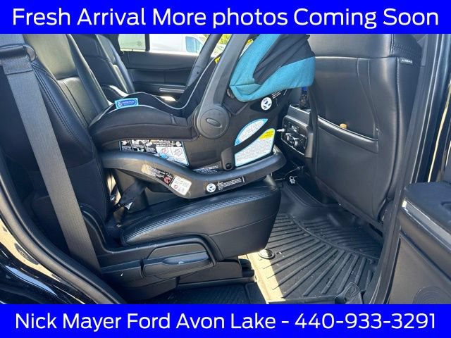 Used 2020 Ford Expedition XLT w/ Equipment Group 202A AWD/4WD image 14