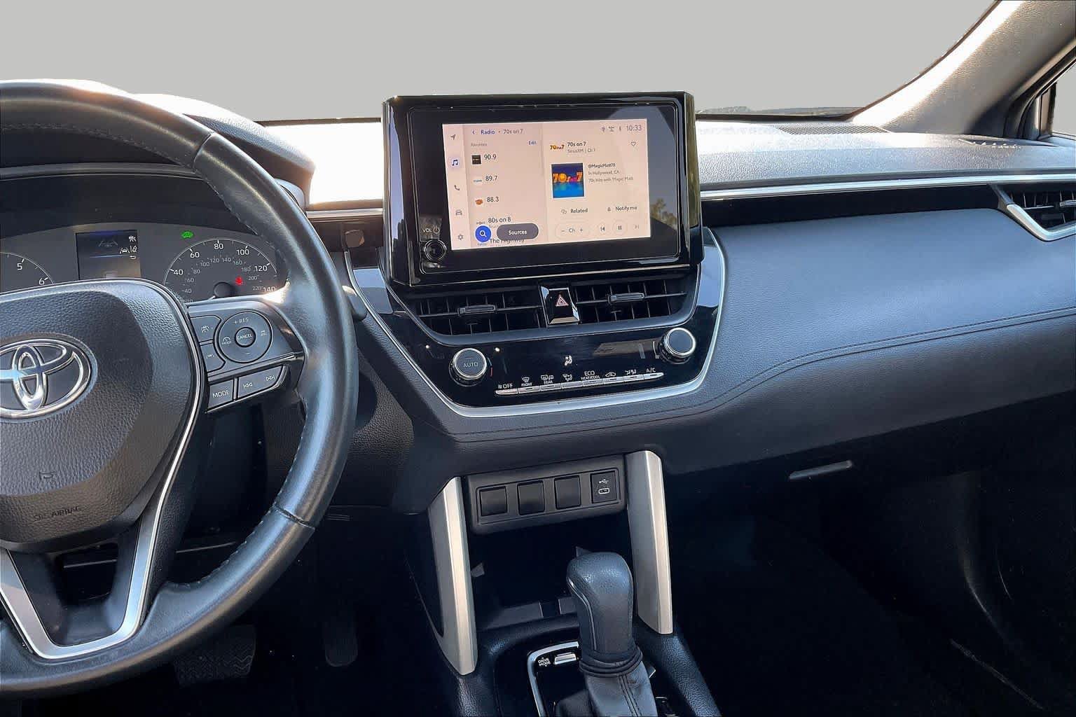 Used 2024 Toyota Corolla Cross AWD Hybrid image 7