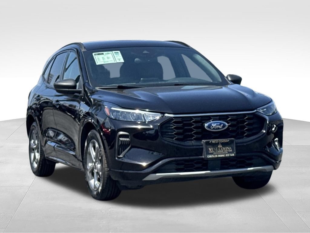 Used 2024 Ford Escape ST-Line FWD image 2