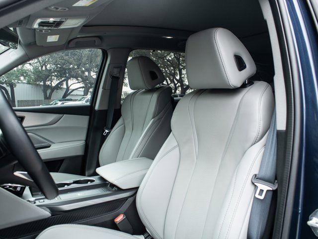 Used 2025 Acura MDX w/ Technology Package image 7