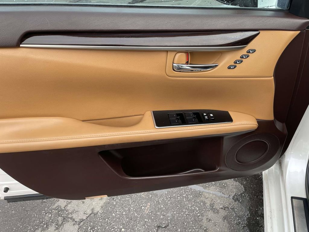 Used 2018 Lexus ES 350 350 image 25