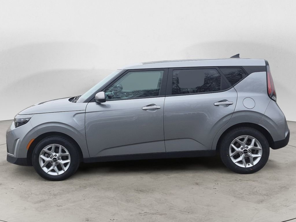 Used 2024 Kia Soul LX w/ Option Group 015 image 6