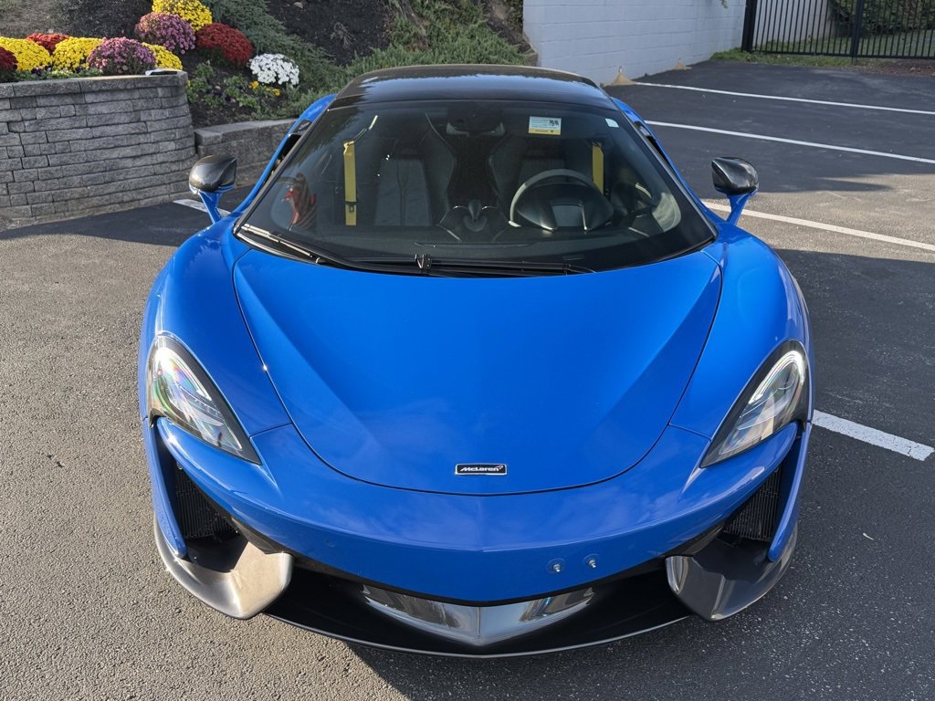 Used 2018 McLaren 570S Spider image 4