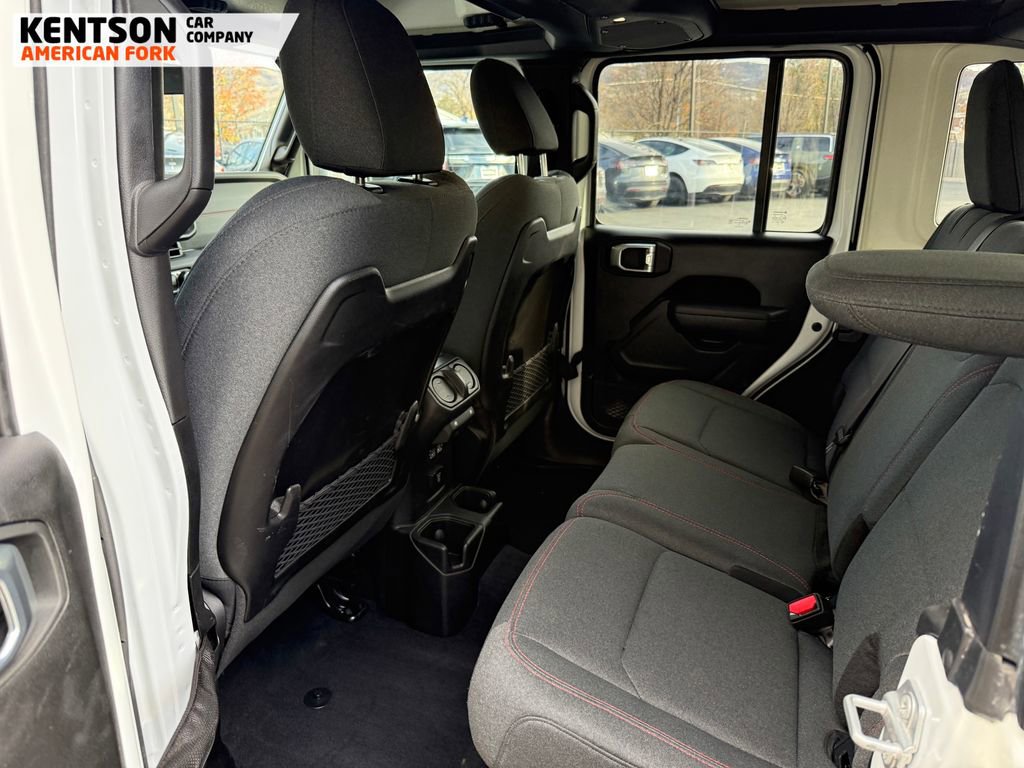 Used 2025 Jeep Wrangler Unlimited Rubicon image 28