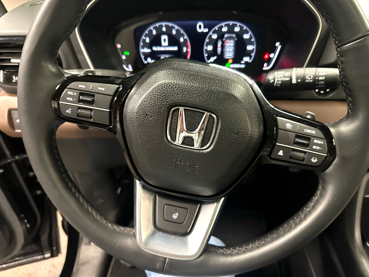 Used 2025 Honda Pilot Elite image 20