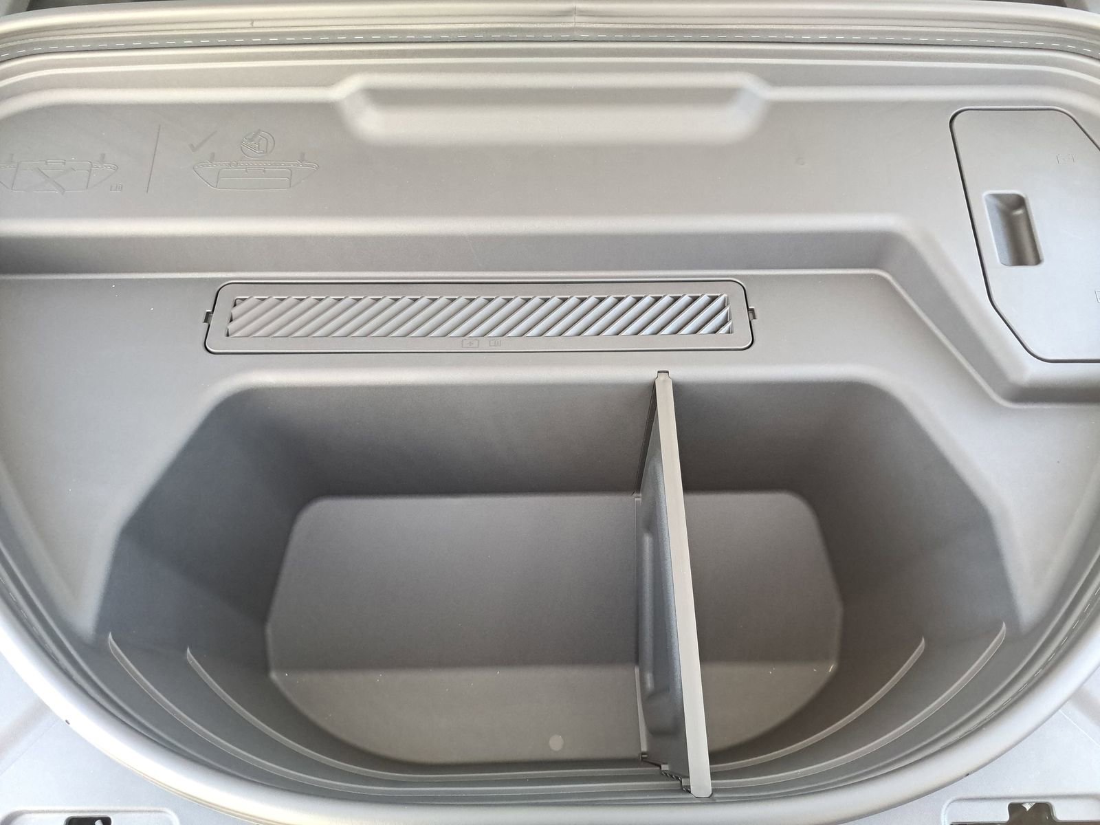 New 2025 Audi Q6 e-tron Premium image 28