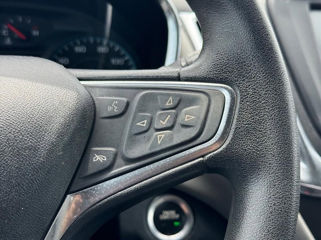 Used 2018 Chevrolet Equinox LS FWD image 17