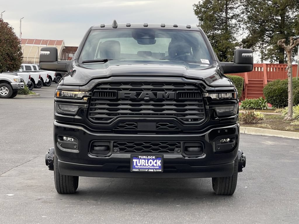 New 2026 RAM 3500 Big Horn AWD/4WD image 3