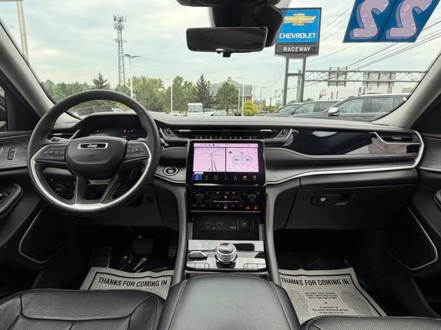 Used 2022 Jeep Grand Cherokee Limited 4xe w/ Luxury Tech Group II AWD/4WD image 3