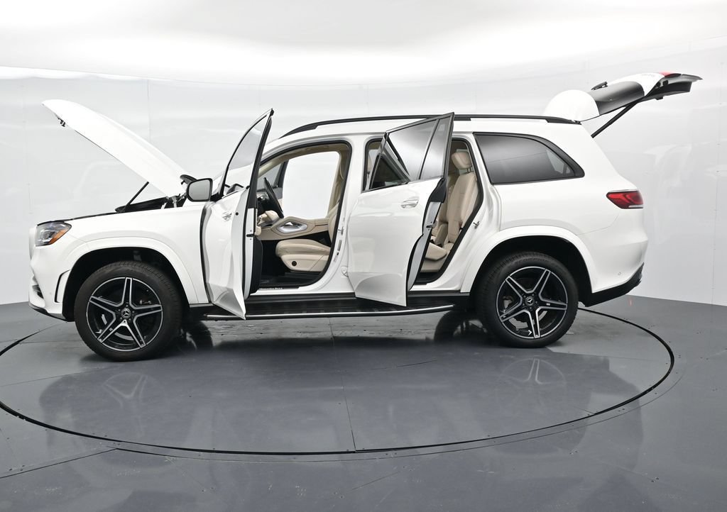 Used 2022 Mercedes-Benz GLS 450 4MATIC image 22