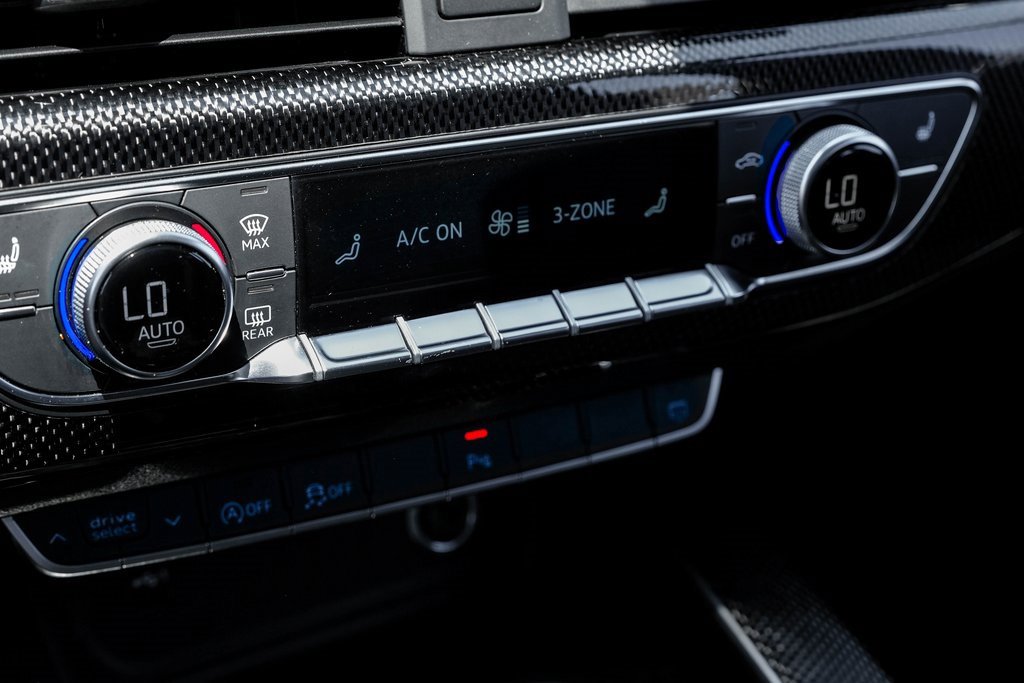 Used 2022 Audi S4 Premium Plus w/ Premium Plus Package image 32