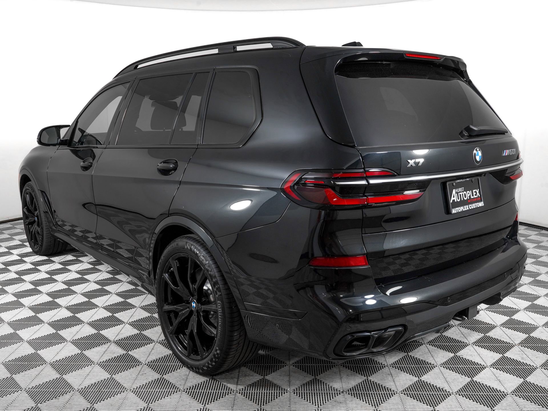 Used 2023 BMW X7 M60i w/ Executive Package AWD/4WD image 6