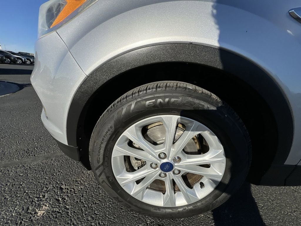 Used 2018 Ford Escape SE image 31