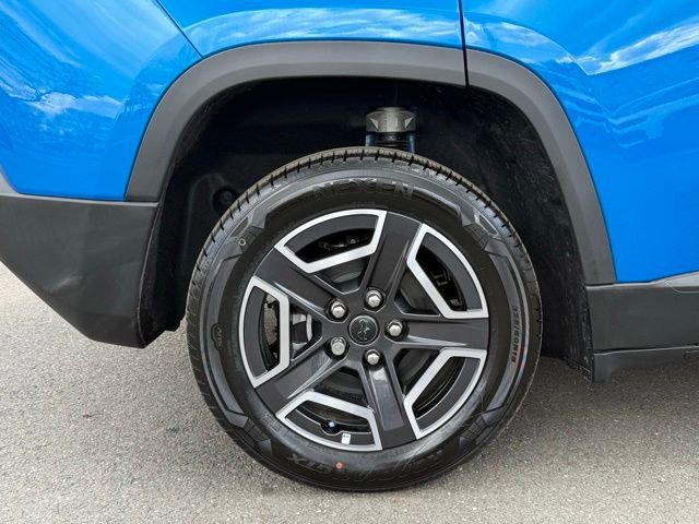 New 2026 Jeep Cherokee Laredo AWD/4WD image 19
