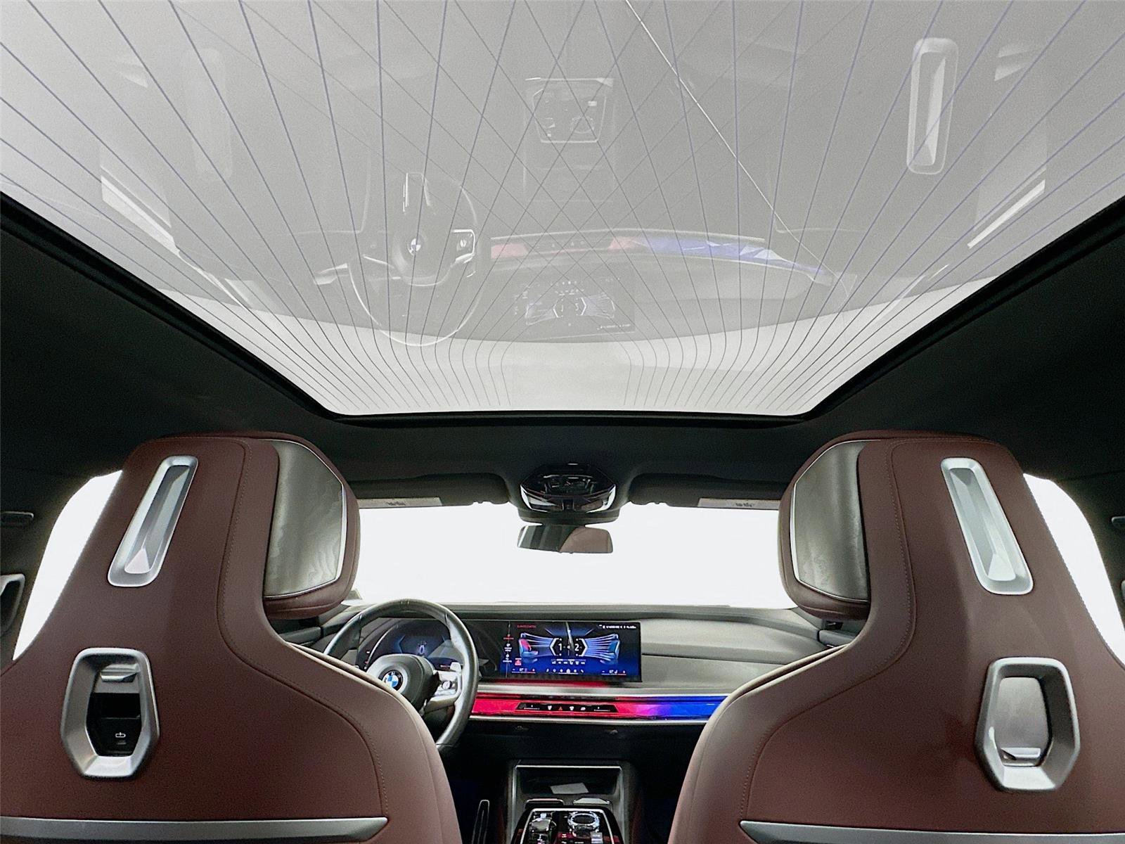 Used 2023 BMW 760i xDrive image 23