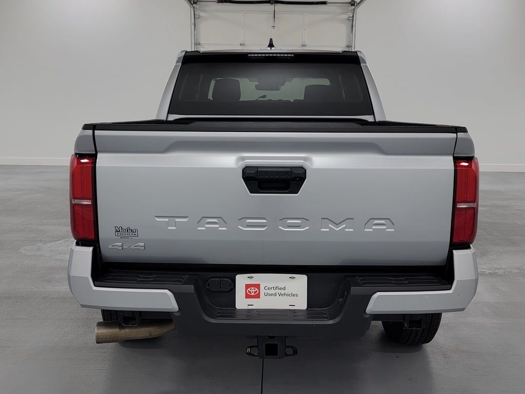 Certified 2024 Toyota Tacoma SR5 AWD/4WD image 7