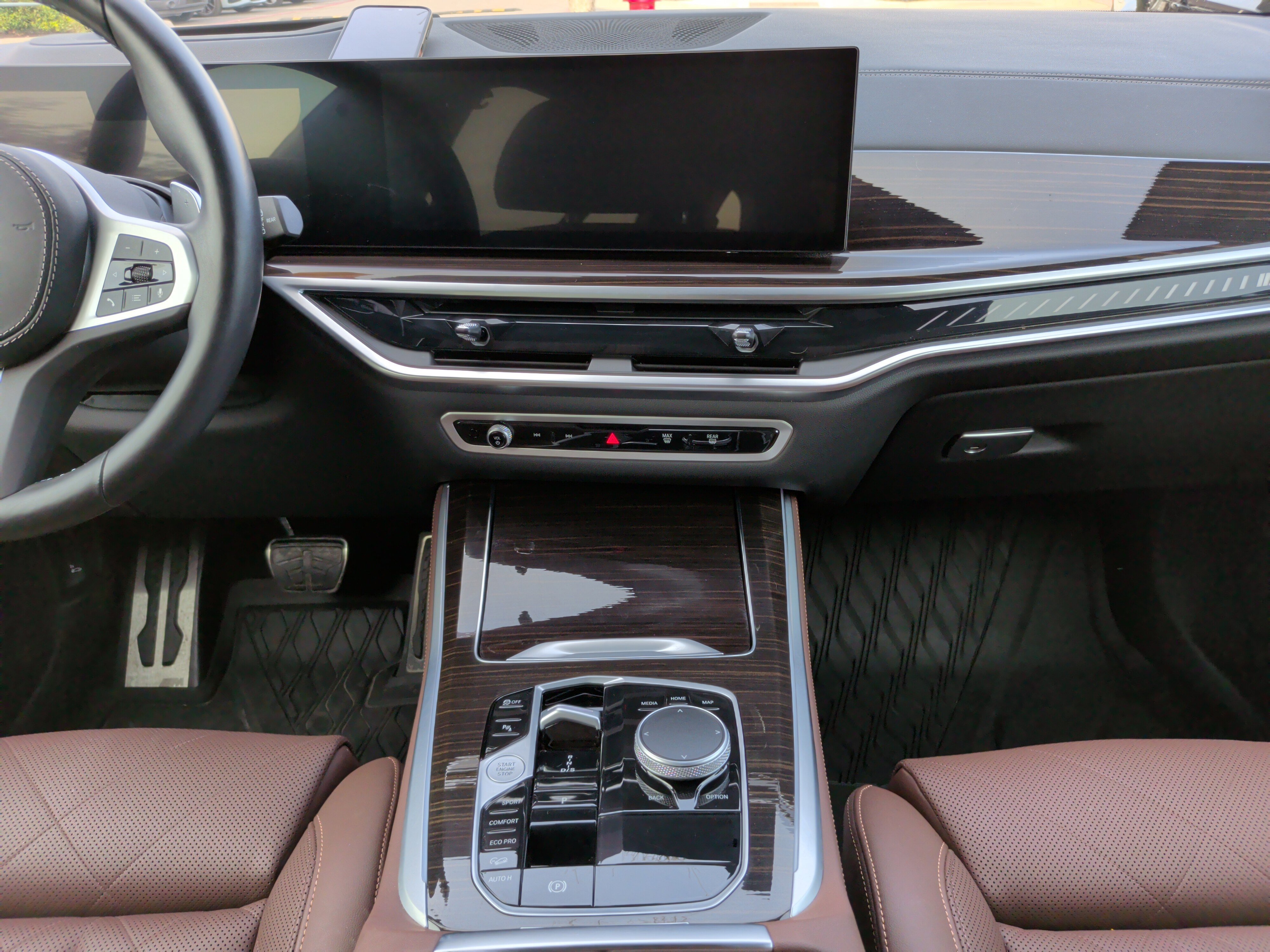 Certified 2025 BMW X5 M60i w/ Climate Comfort Package image 33