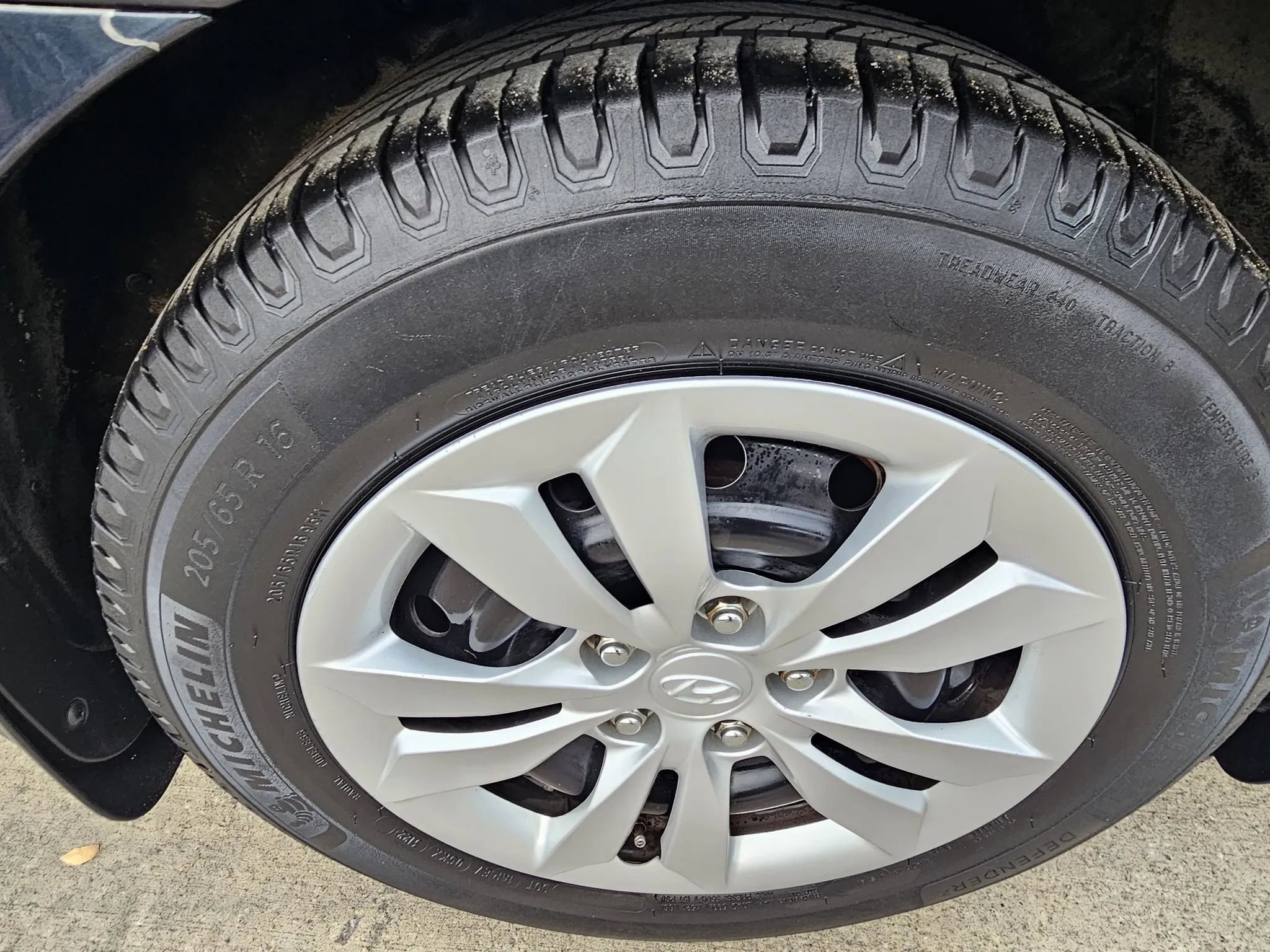 Used 2012 Hyundai Sonata GLS FWD image 23