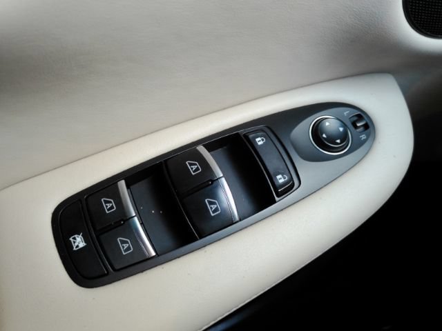 Used 2020 INFINITI QX50 Luxe w/ Navigation Package FWD image 34