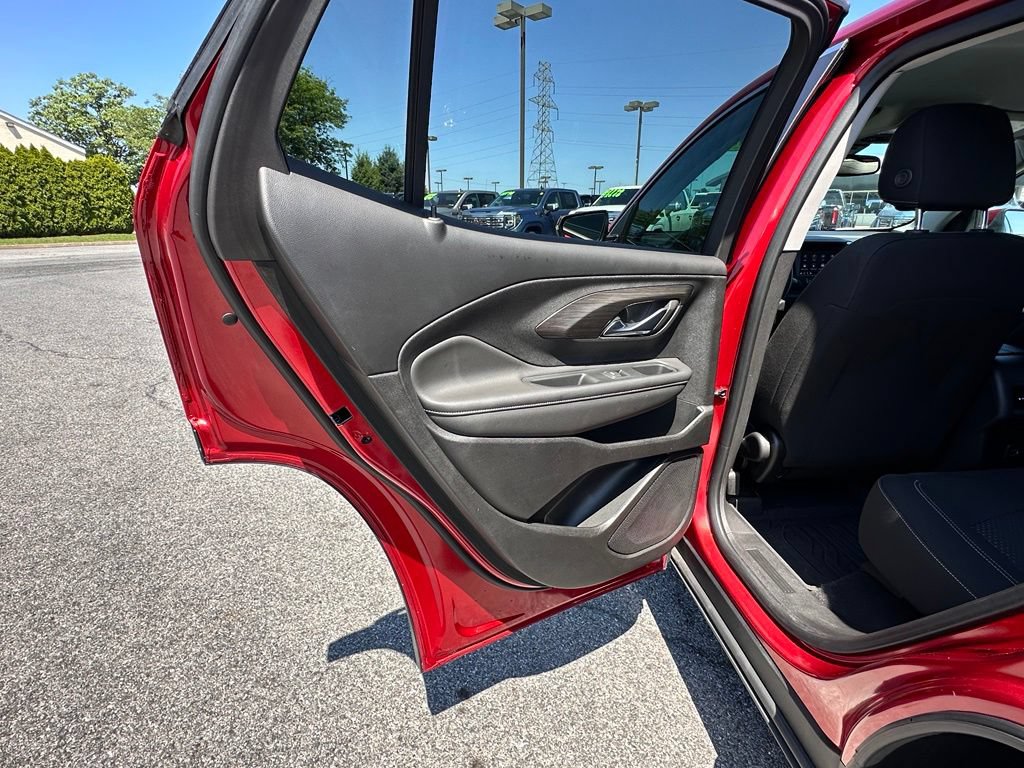 Used 2023 GMC Terrain SLE AWD/4WD image 25