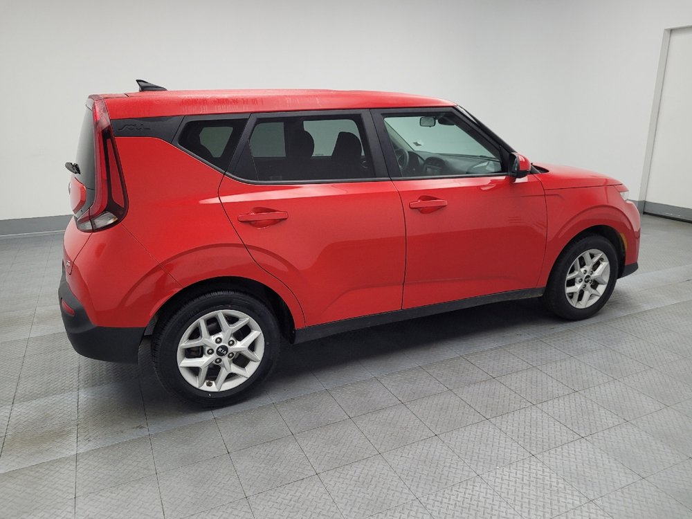Used 2020 Kia Soul S FWD image 10