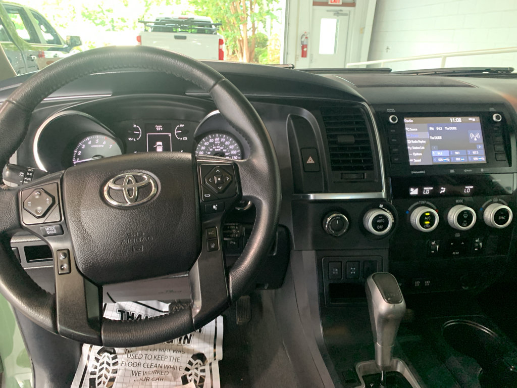 Used 2020 Toyota Sequoia TRD Pro AWD/4WD image 17