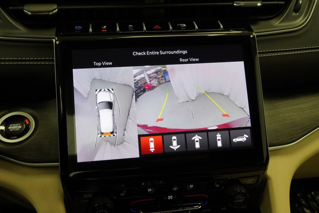 Certified 2025 Jeep Grand Cherokee Limited 4xe w/ Luxury Tech Group II AWD/4WD image 36