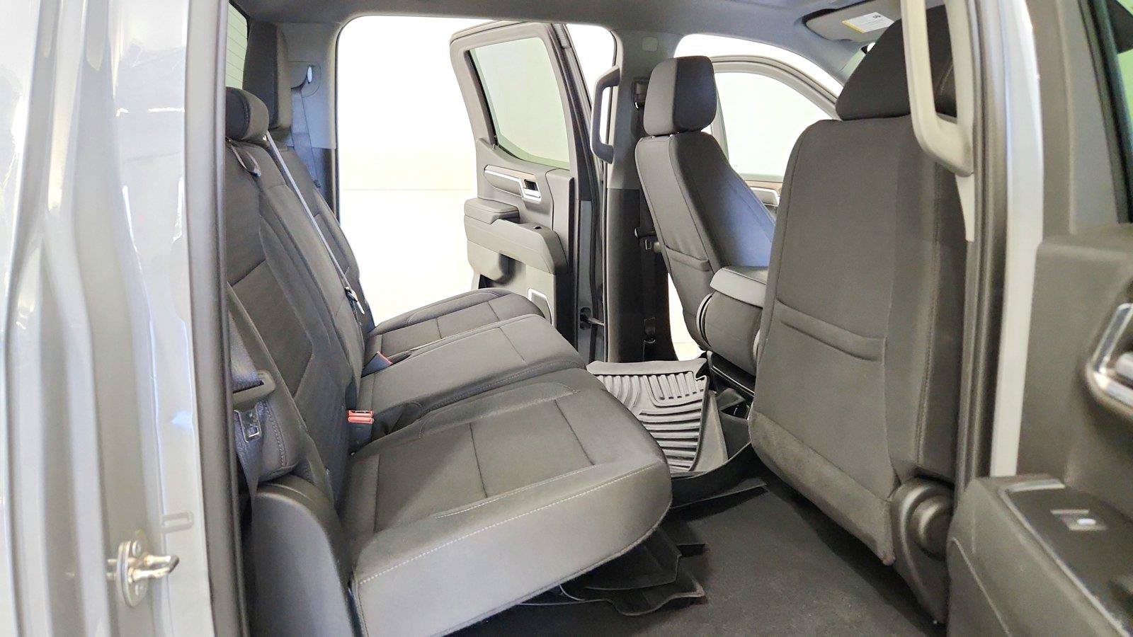 Used 2024 Chevrolet Silverado 1500 LT AWD/4WD image 25