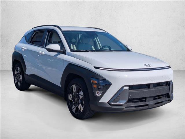 Used 2025 Hyundai Kona SEL FWD image 3