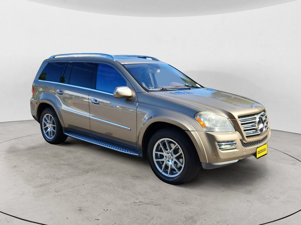 Used 2010 Mercedes-Benz GL 550 4MATIC image 7