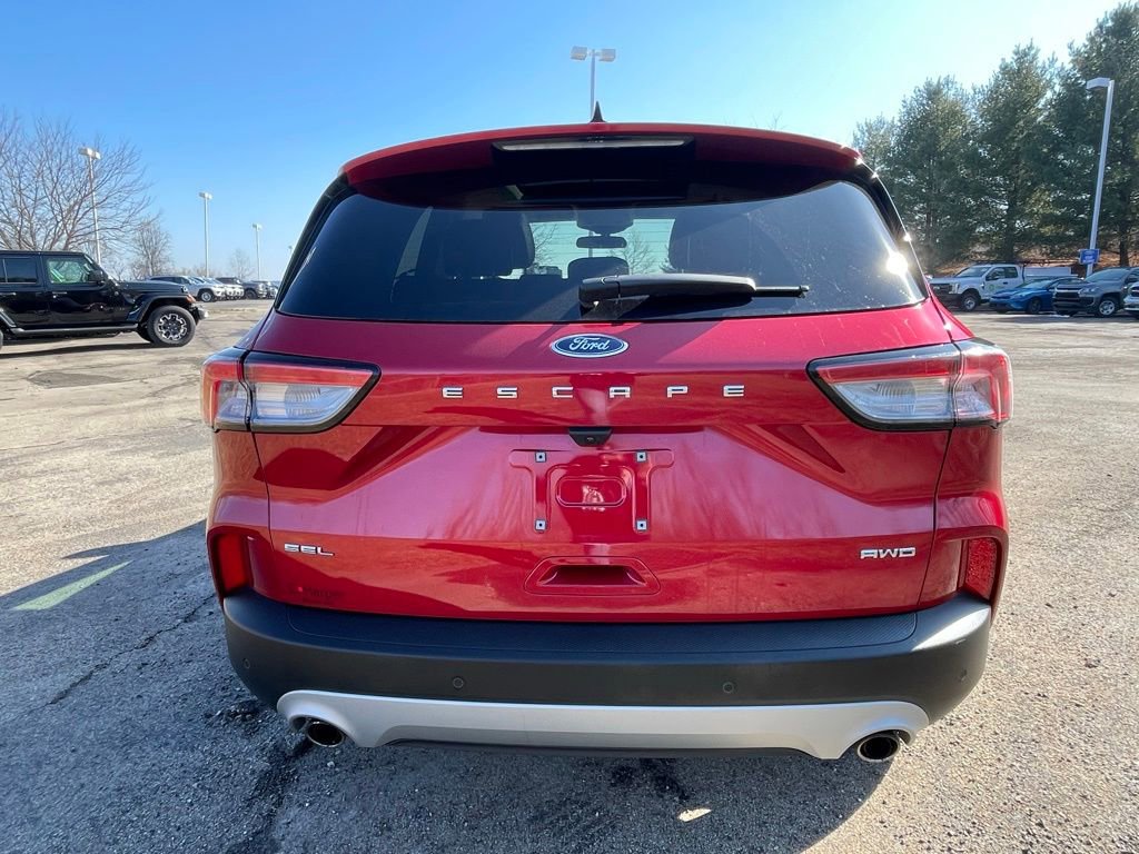 Used 2022 Ford Escape SEL w/ Technology Package AWD/4WD image 4