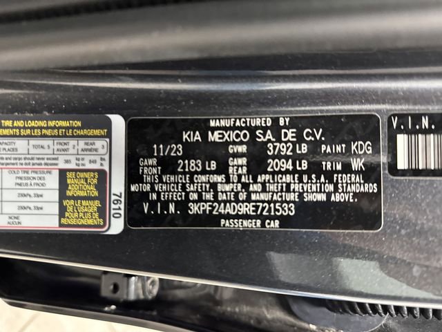 Used 2024 Kia Forte LXS w/ LXS Technology Package image 32