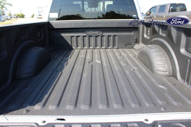 New 2026 Ford F250 Lariat w/ Black Appearance Package image 6