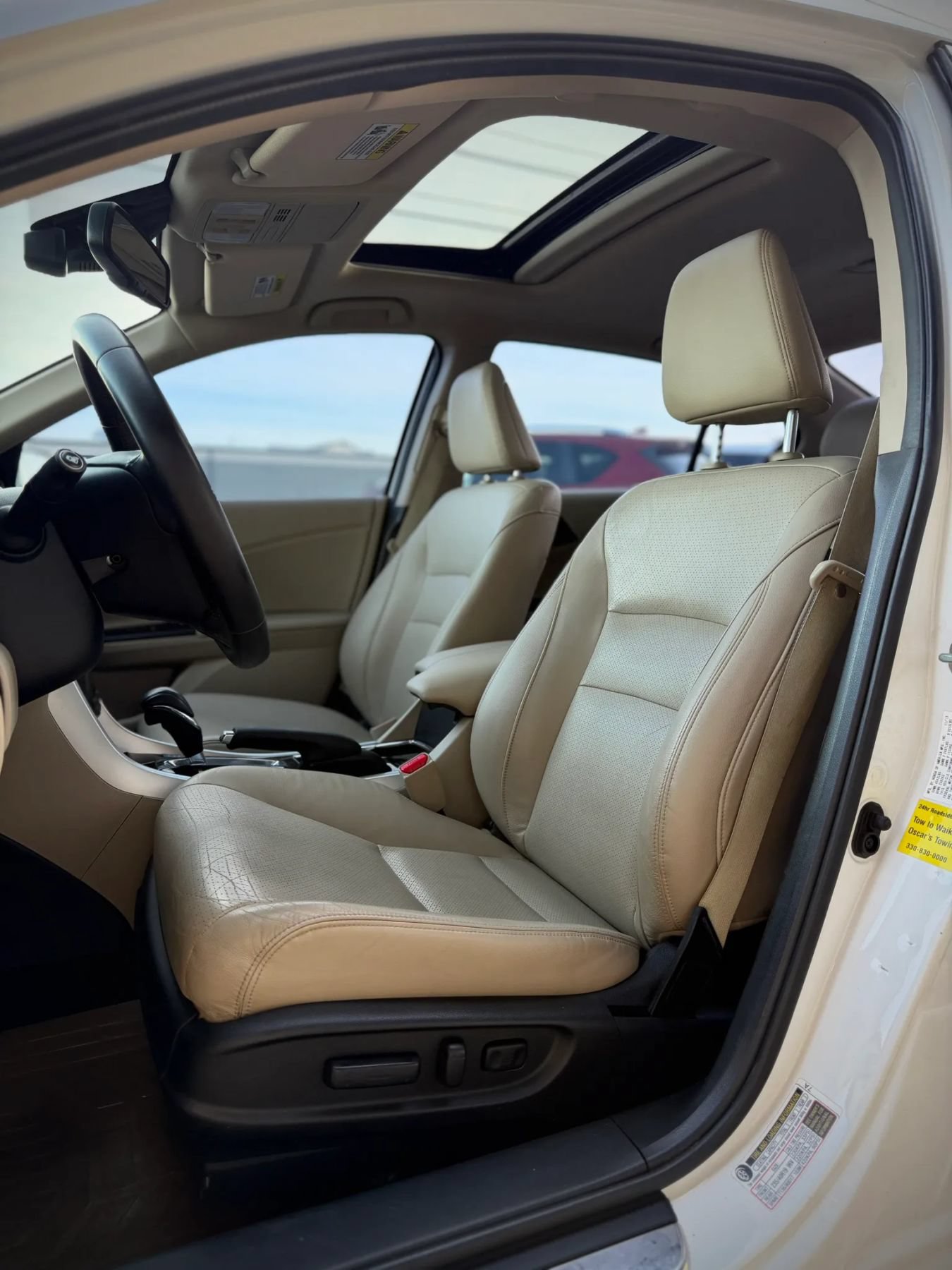 Used 2016 Honda Accord Touring image 8