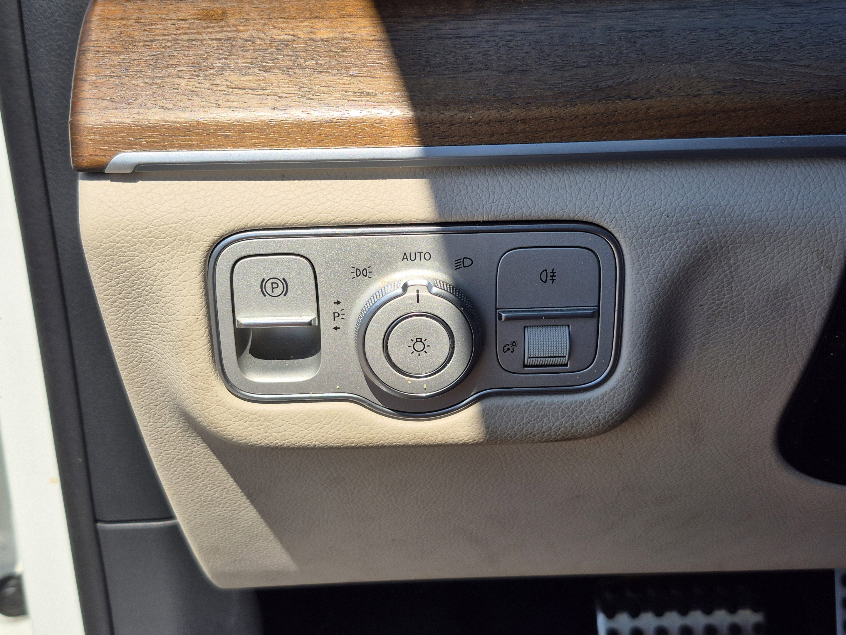 Used 2023 Mercedes-Benz GLS 450 4MATIC w/ AMG Line Exterior image 30