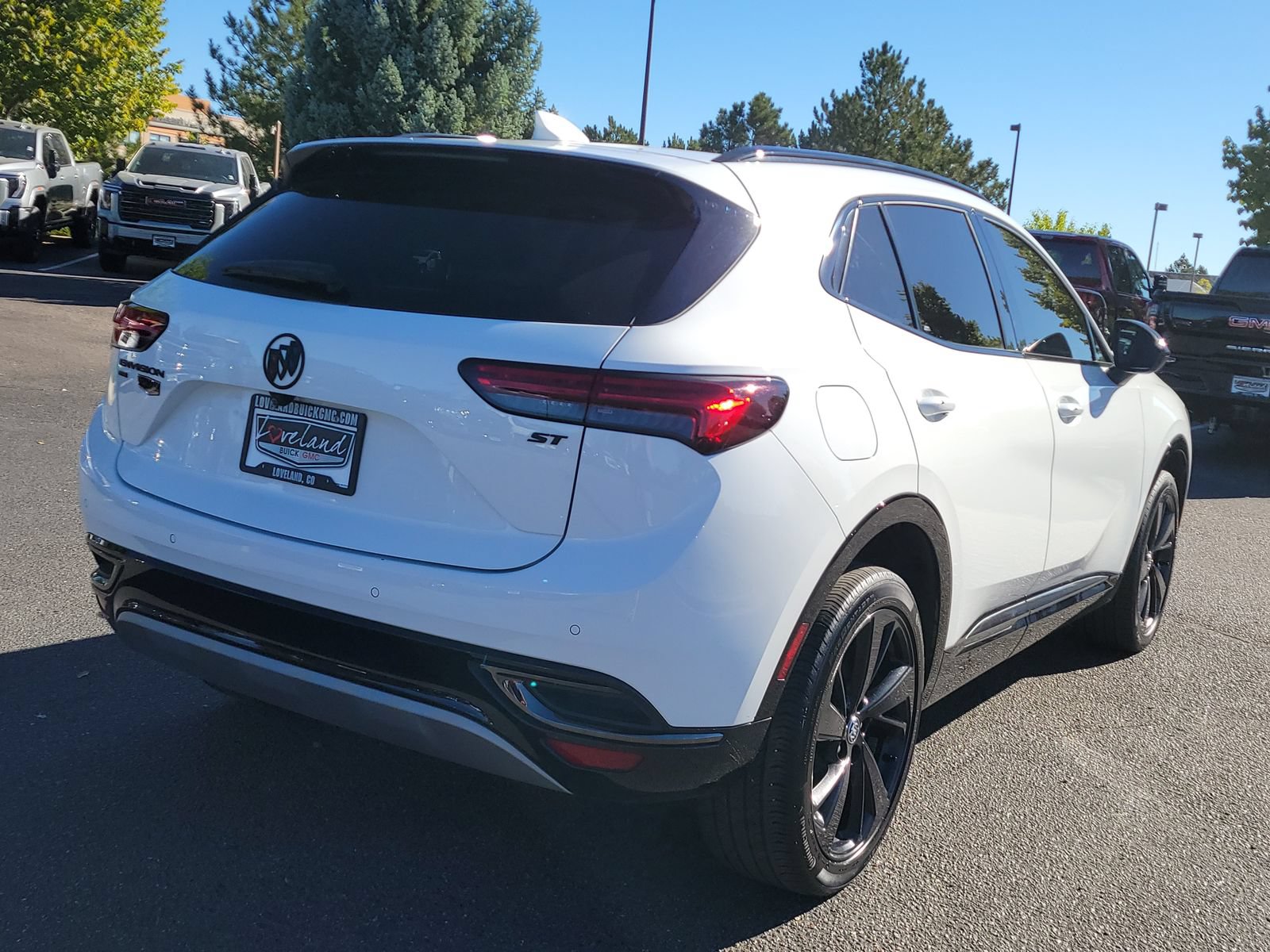 Used 2023 Buick Envision Essence w/ Sport Touring Package AWD/4WD image 3