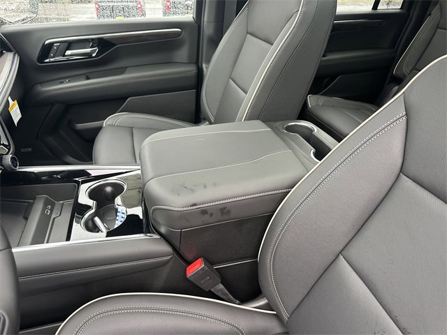 New 2026 Chevrolet Suburban Premier image 17