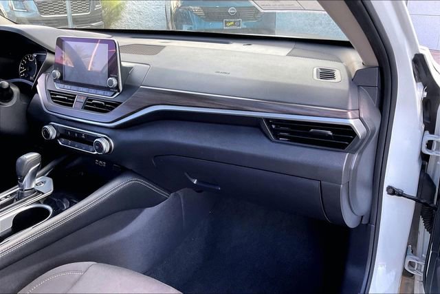 Certified 2023 Nissan Altima 2.5 SV image 16