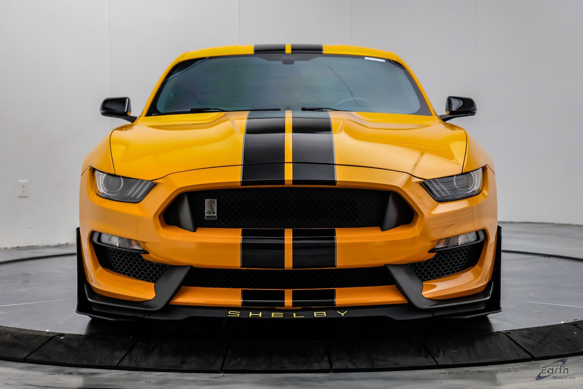 Used 2019 Ford Mustang Shelby GT350 w/ Technology Package RWD image 26