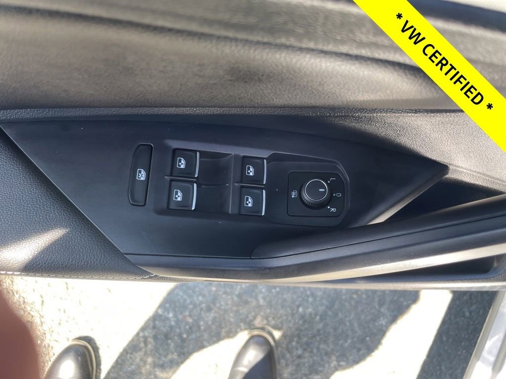 Certified 2022 Volkswagen Jetta S FWD image 16