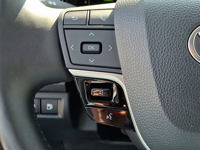 Certified 2025 Toyota Camry LE w/ Convenience Package image 22