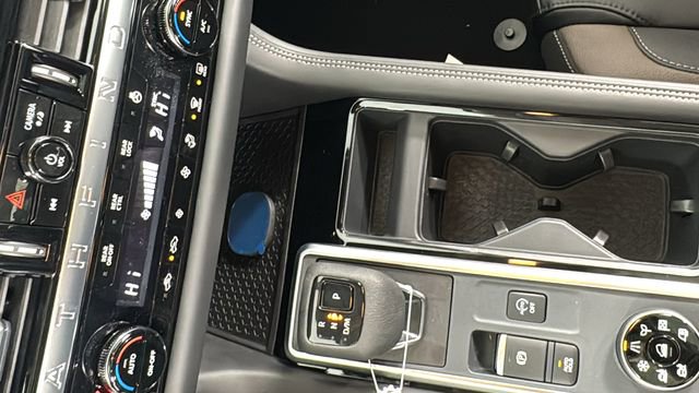 New 2026 Nissan Pathfinder Platinum image 32