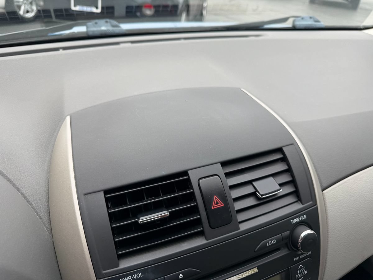Used 2010 Toyota Corolla XLE FWD image 11