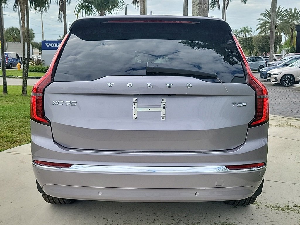 New 2026 Volvo XC90 T8 Ultra w/ Protection Package Premier image 4