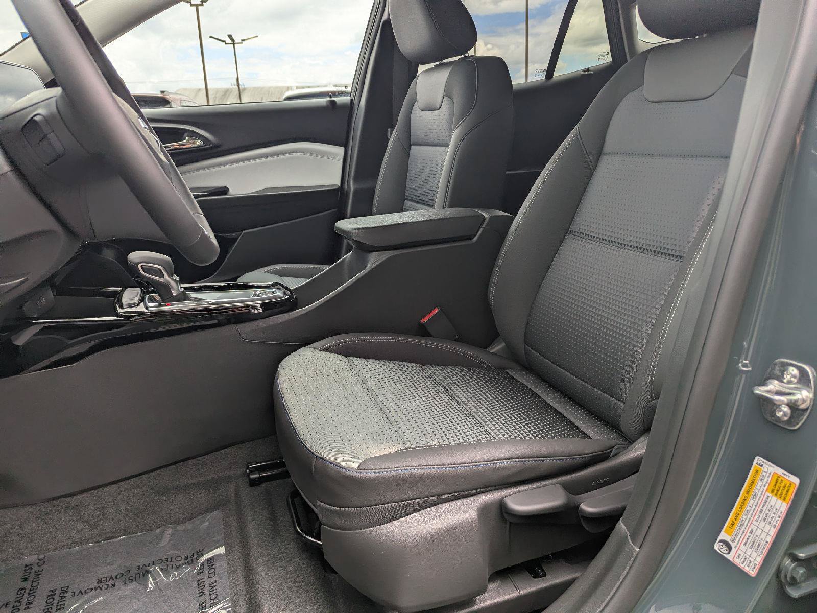 New 2026 Chevrolet Trax LT w/ Driver Confidence Package FWD image 47