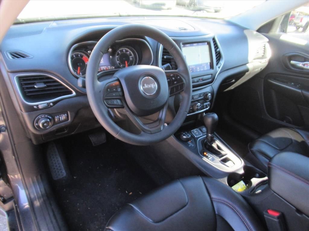 Used 2020 Jeep Cherokee Trailhawk w/ Trailer Tow Group image 15