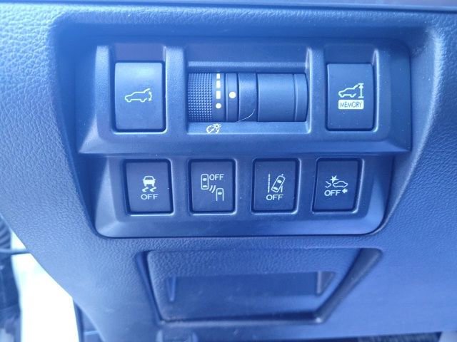 Used 2018 Subaru Outback 2.5i Limited image 32