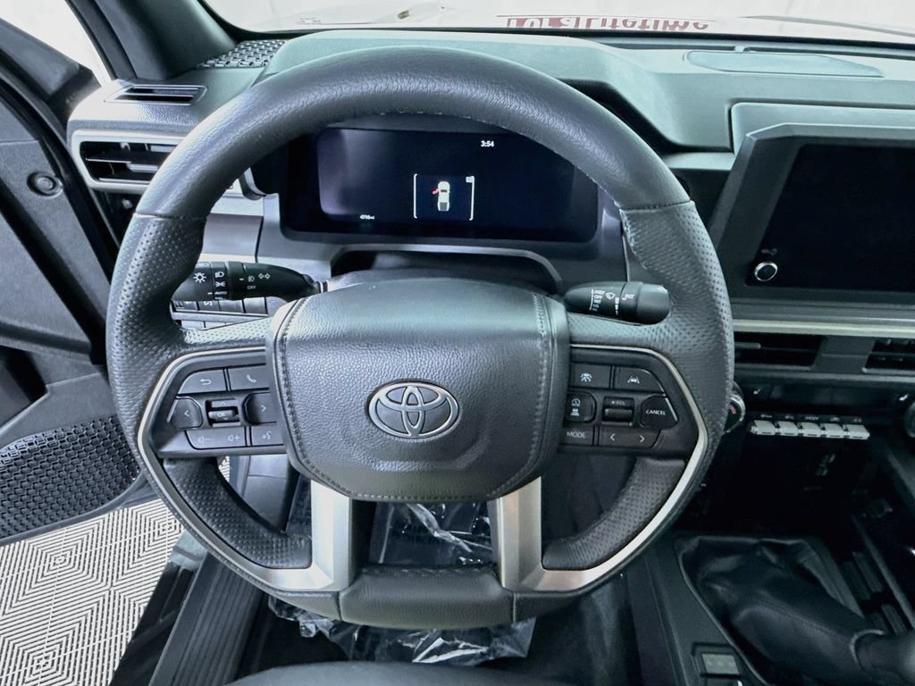 Certified 2025 Toyota Tacoma TRD Off-Road AWD/4WD image 20